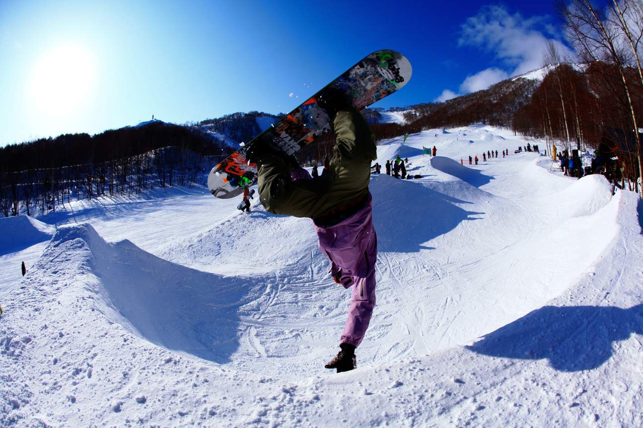 รุซุสึสกีรีสอร์ท - สโนว์บอร์ดขั้นสูง